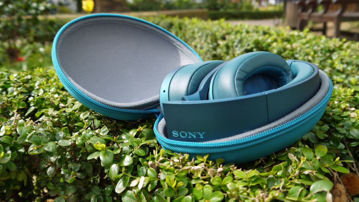 Sony H.ear On MDR-100ABN review